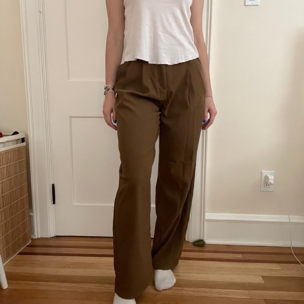 High waisted brown trousers
